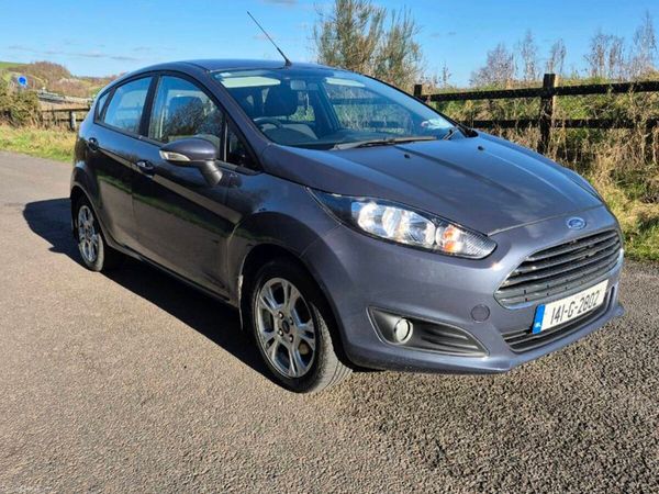 Ford Fiesta Hatchback, Petrol, 2014, Blue