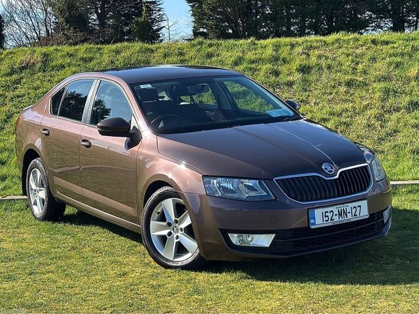 Skoda Octavia Saloon, Diesel, 2015, Brown