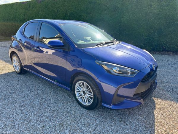 Toyota Yaris Hatchback, Petrol, 2022, Blue
