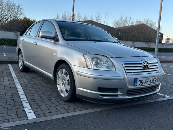 Toyota Avensis Saloon, Petrol, 2005, Silver