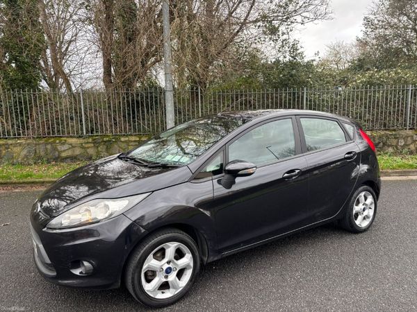 Ford Fiesta Hatchback, Petrol, 2010, Black