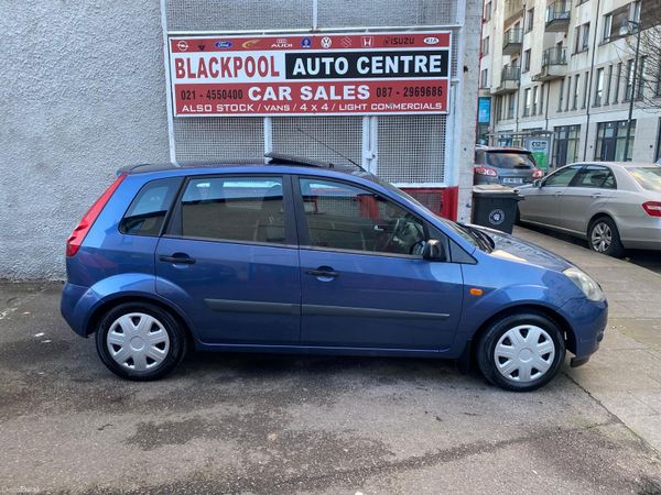 Ford Fiesta Hatchback, Petrol, 2006, Blue