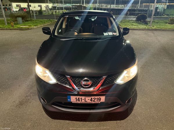 Nissan Qashqai Hatchback, Diesel, 2014, Black