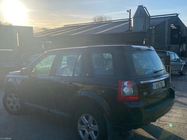 Land Rover Freelander SUV, Diesel, 2011, Black