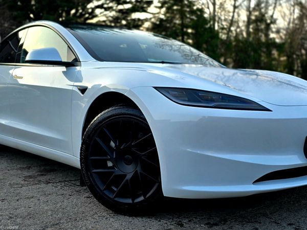 Tesla Model 3 Saloon, Electric, 2025, White