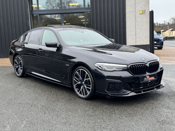 BMW 5-Series Saloon, Petrol Hybrid, 2021, Black