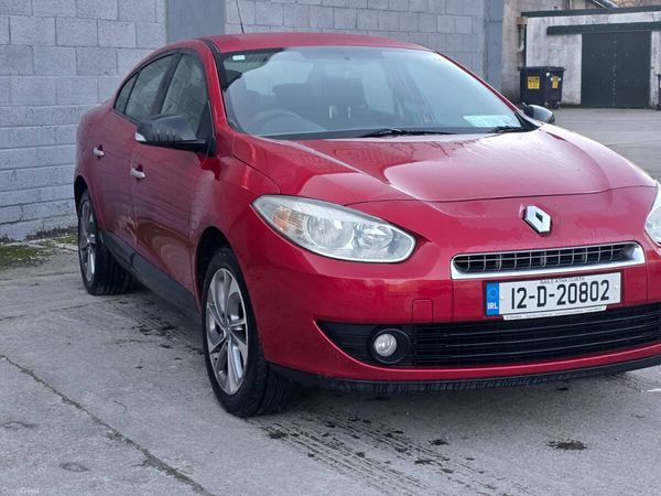Renault Fluence Saloon, Diesel, 2012, Red