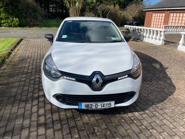 Renault Clio Hatchback, Petrol, 2016, White
