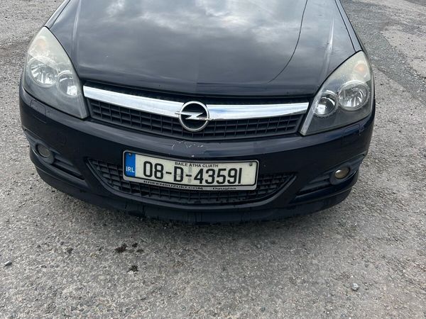 Opel Astra Hatchback, Petrol, 2008, Black