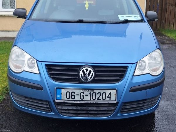 Volkswagen Polo Hatchback, Petrol, 2006, Blue