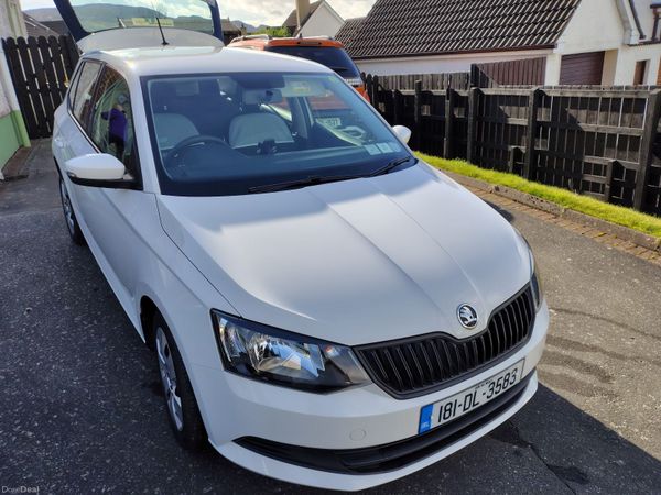 Skoda Fabia Hatchback, Petrol, 2018, White