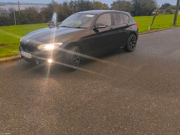 BMW 1-Series Hatchback, Diesel, 2017, Black