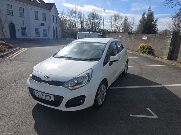 Kia Rio Hatchback, Petrol, 2012, White