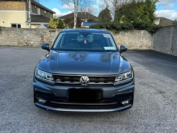Volkswagen Tiguan SUV, Petrol, 2020, Grey