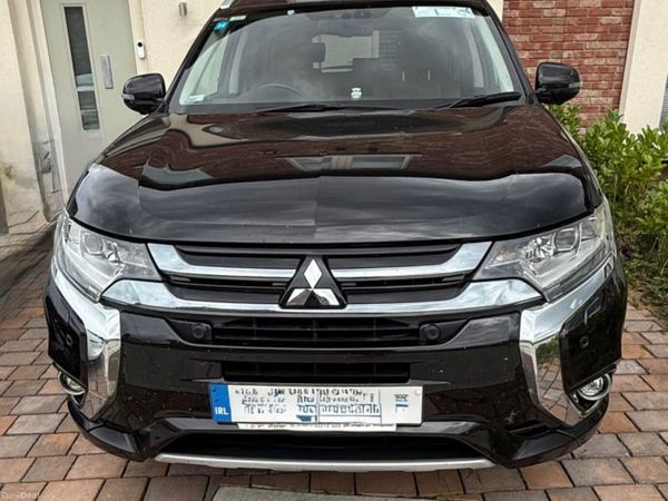 Mitsubishi Outlander SUV, Petrol Plug-in Hybrid, 2017, Black