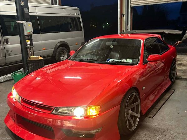 Nissan 200SX Hatchback, Petrol, 1995, Red