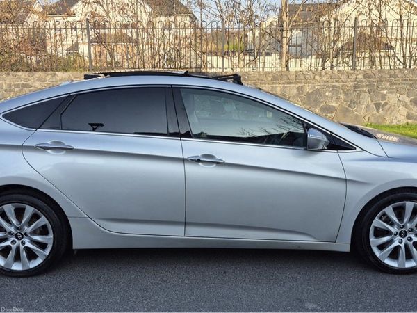 Hyundai i40 Saloon, Diesel, 2012, Silver