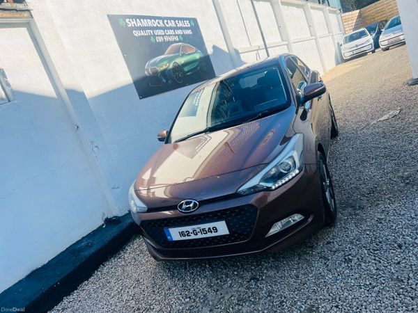 Hyundai i20 Hatchback, Petrol, 2016, Bronze