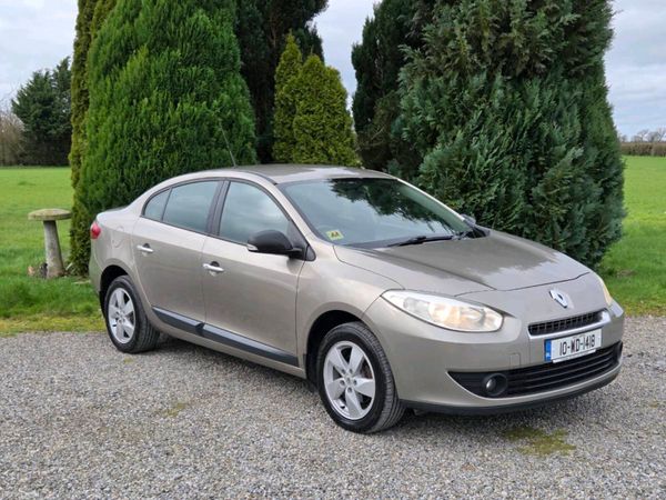 Renault Fluence Saloon, Diesel, 2010, Gold