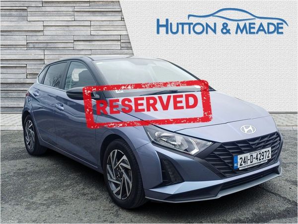 Hyundai i20 Hatchback, Petrol, 2024, Blue
