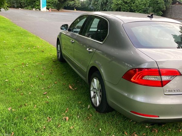 Skoda Superb Saloon, Diesel, 2014, Beige