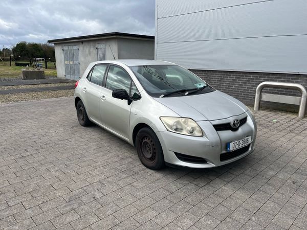 Toyota Auris Hatchback, Petrol, 2007, Silver