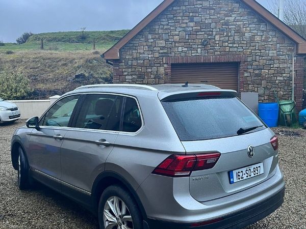 Volkswagen Tiguan SUV, Diesel, 2016, Silver