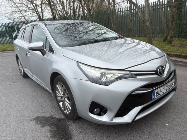 Toyota Avensis Estate, Diesel, 2015, Silver