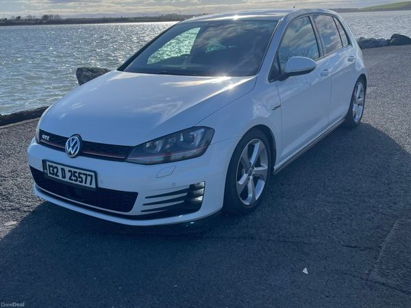Volkswagen Golf Hatchback, Petrol, 2013, White