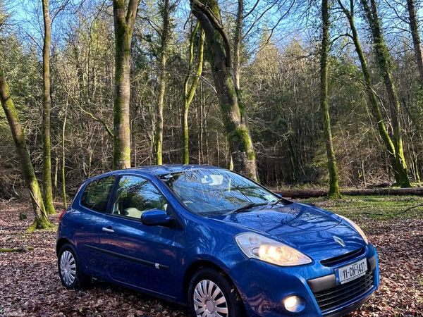 Renault Clio Hatchback, Diesel, 2011, Blue