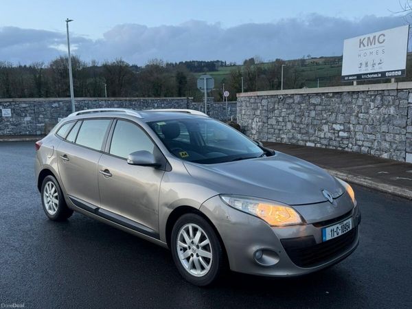 Renault Megane Estate, Diesel, 2011, Gold