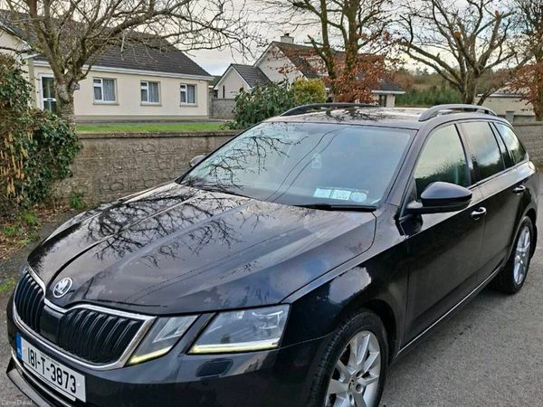 Skoda Octavia Hatchback, Diesel, 2018, Black
