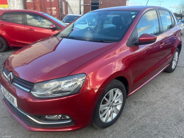 Volkswagen Polo Hatchback, Petrol, 2015, Red
