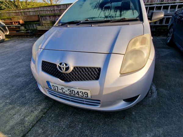 Toyota Yaris Hatchback, Diesel, 2007, Silver