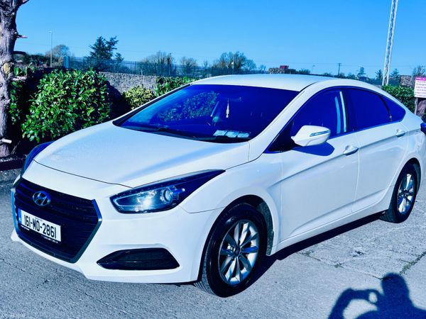 Hyundai i40 Saloon, Diesel, 2016, White