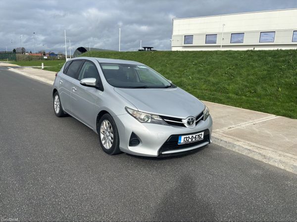 Toyota Auris Van, Diesel, 2013, Silver