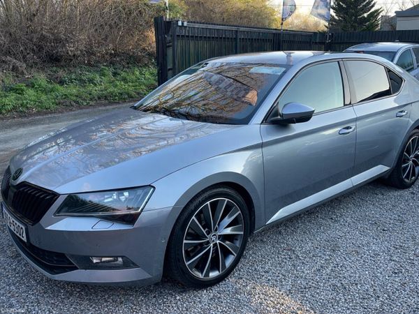 Skoda Superb Hatchback, Diesel, 2016, Grey