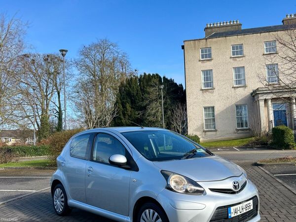Toyota Aygo Hatchback, Petrol, 2014, Silver