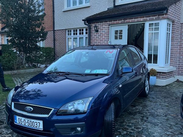 Ford Focus Hatchback, Petrol, 2005, Blue