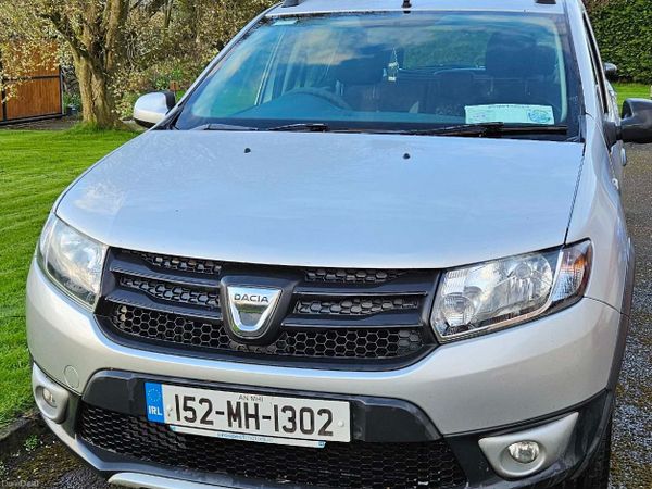 Dacia Sandero Stepway Hatchback, Diesel, 2015, Silver