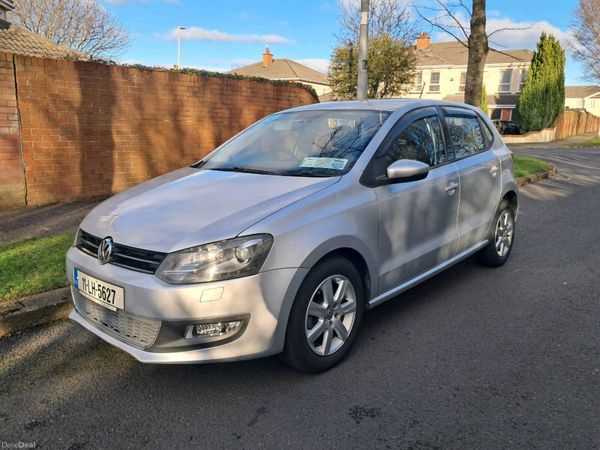 Volkswagen Polo Hatchback, Petrol, 2011, Silver