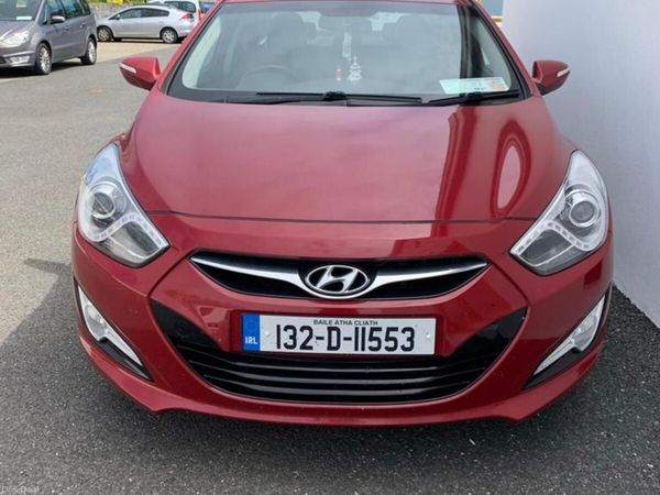 Hyundai i40 Saloon, Diesel, 2013, Red