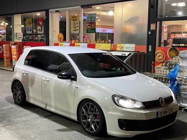 Volkswagen Golf Hatchback, Petrol, 2012, White