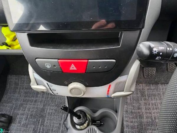 Volkswagen Passat Saloon, Diesel, 2007, Brown