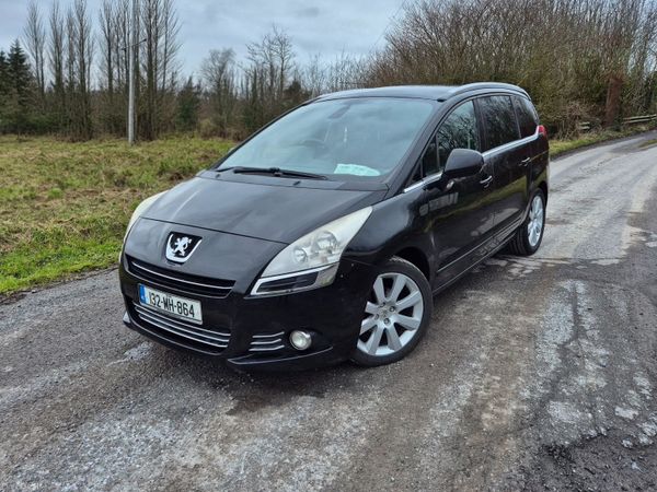 Peugeot 5008 MPV, Diesel, 2013, Black