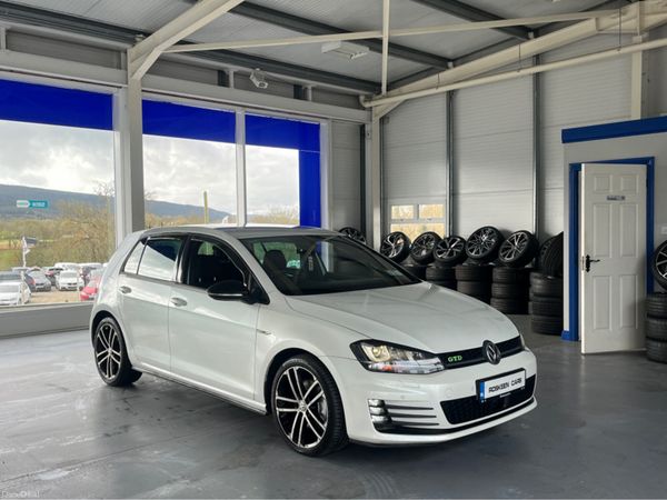 Volkswagen Golf Hatchback, Diesel, 2015, White