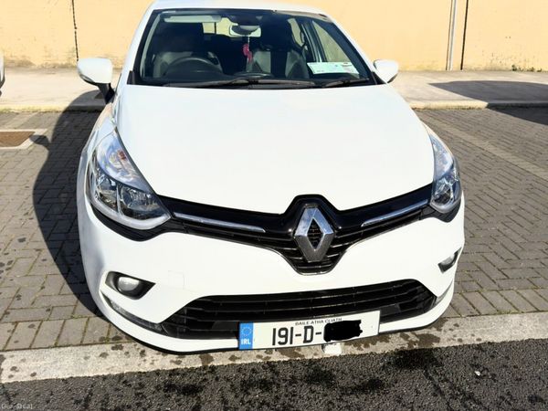Renault Clio Hatchback, Petrol, 2019, White