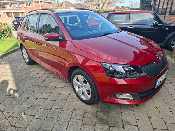 Skoda Fabia Estate, Petrol, 2017, Red
