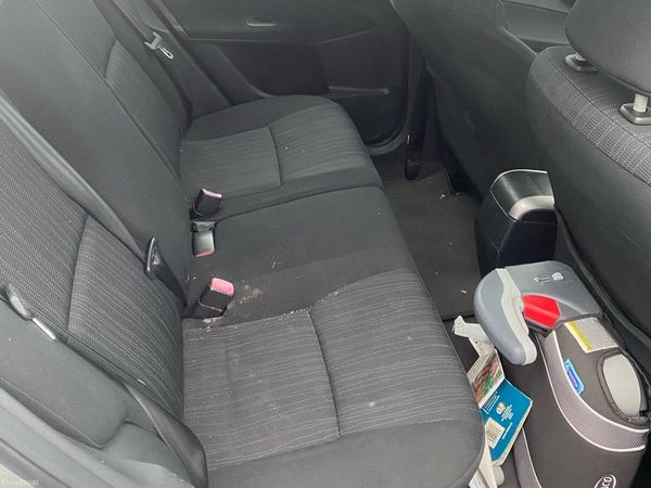 Toyota Auris Hatchback, Petrol, 2008, Silver