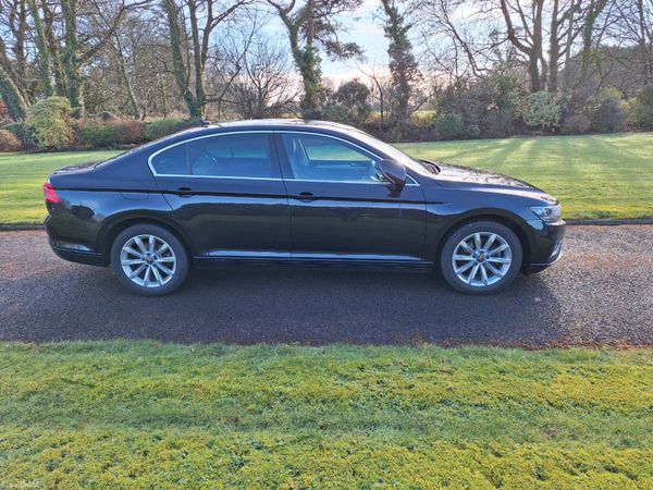 Volkswagen Passat Saloon, Diesel, 2021, Black